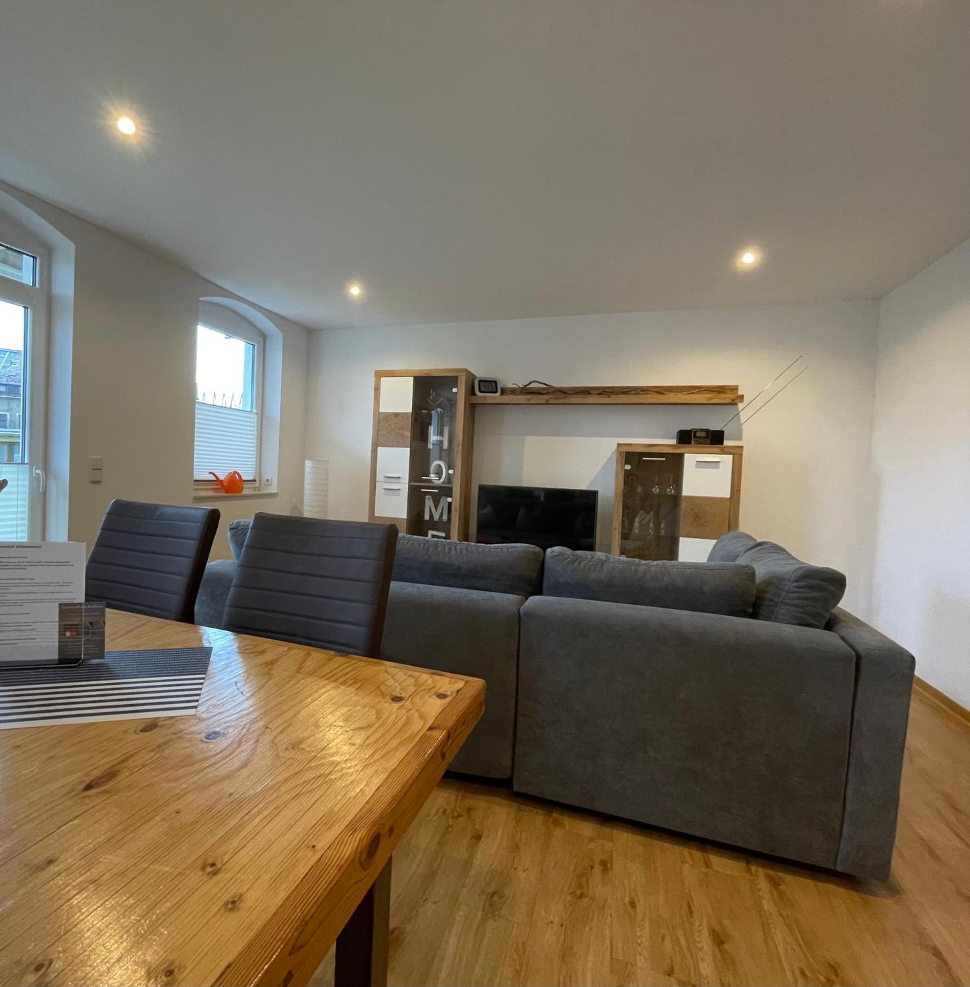Stadtoase Geraeumige Gaestewohnungen Mit Balkon, Komfort, Modernitaet Und Ruhe, Fuer Monteure Geeignet, Free Wifi Frankenberg Екстер'єр фото